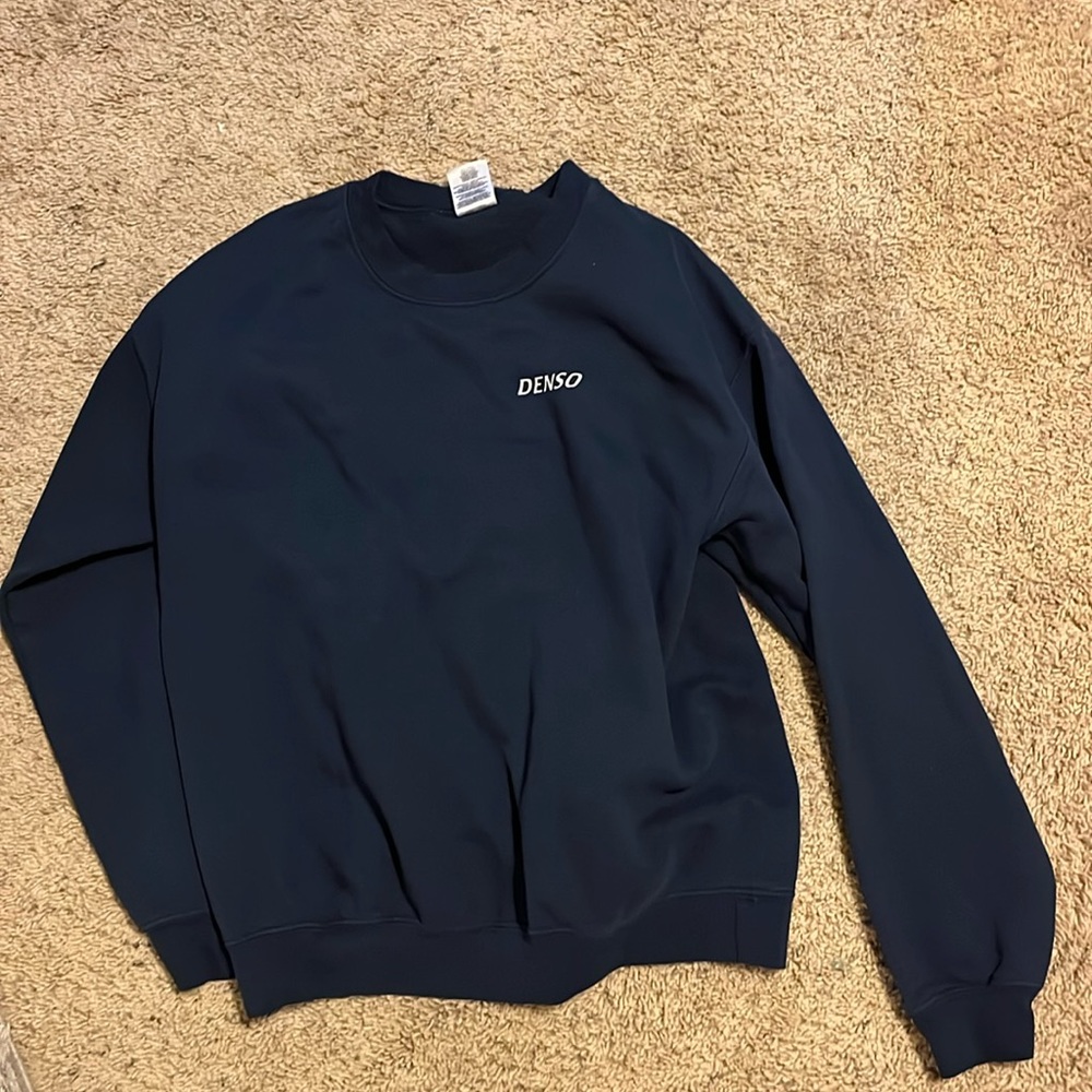Navy denso M women’s crewneck